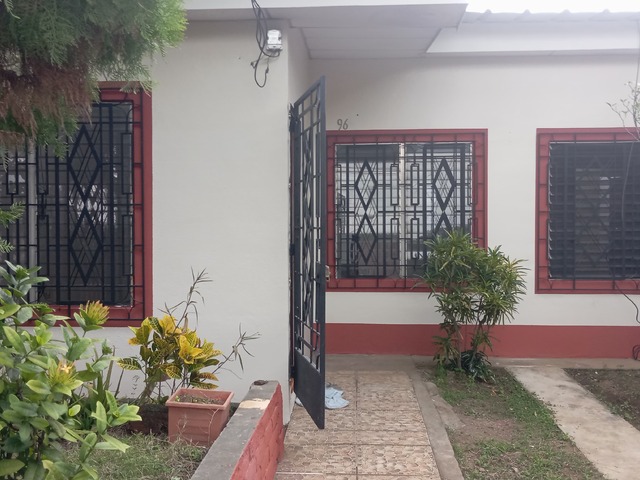 #10 - Casa para Venta en San Miguel - San Miguel